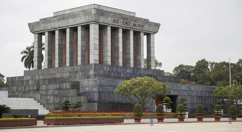Cwd Hotel Hanoi Exterior photo